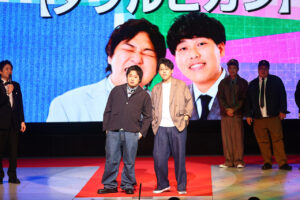 ダブルヒガシ、タイムキーパー、ナイチンゲールダンス、ヨネダ2000「上方漫才協会大賞」で“ファッションショー”13