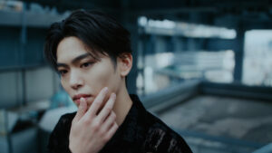 IMP.「HARIAS」新TVCMで「触れ合うたび、僕たちは、完璧になっていく」を表現10