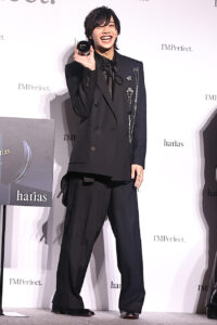 IMP.「HARIAS薬用クッションファンデーション」CMキャラ続投！佐藤新にメンバー総ツッコミ22