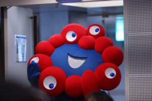 ミャクミャク日本PR大賞「2025年度 パーソン・オブ・ザ・イヤー」受賞!表彰式やりとり全文13