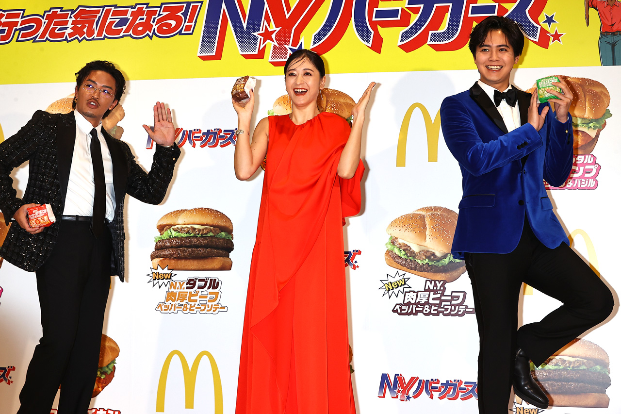数原龍友、片寄涼太、みちょぱドレスアップしてN・Y・B人文字!“かっずデリバリー”も7