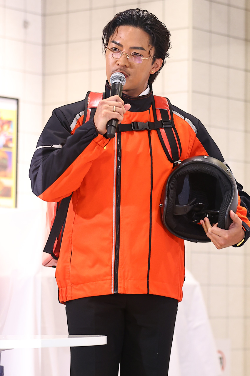 数原龍友、片寄涼太、みちょぱドレスアップしてN・Y・B人文字!“かっずデリバリー”も8