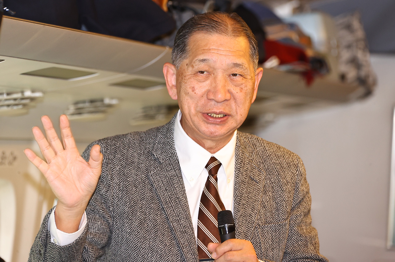 滋賀県観光に新幹線1両貸切の『戦国浪漫号』品川-米原間運行!戦国武将、グルメ、中井均氏のクイズで盛況12