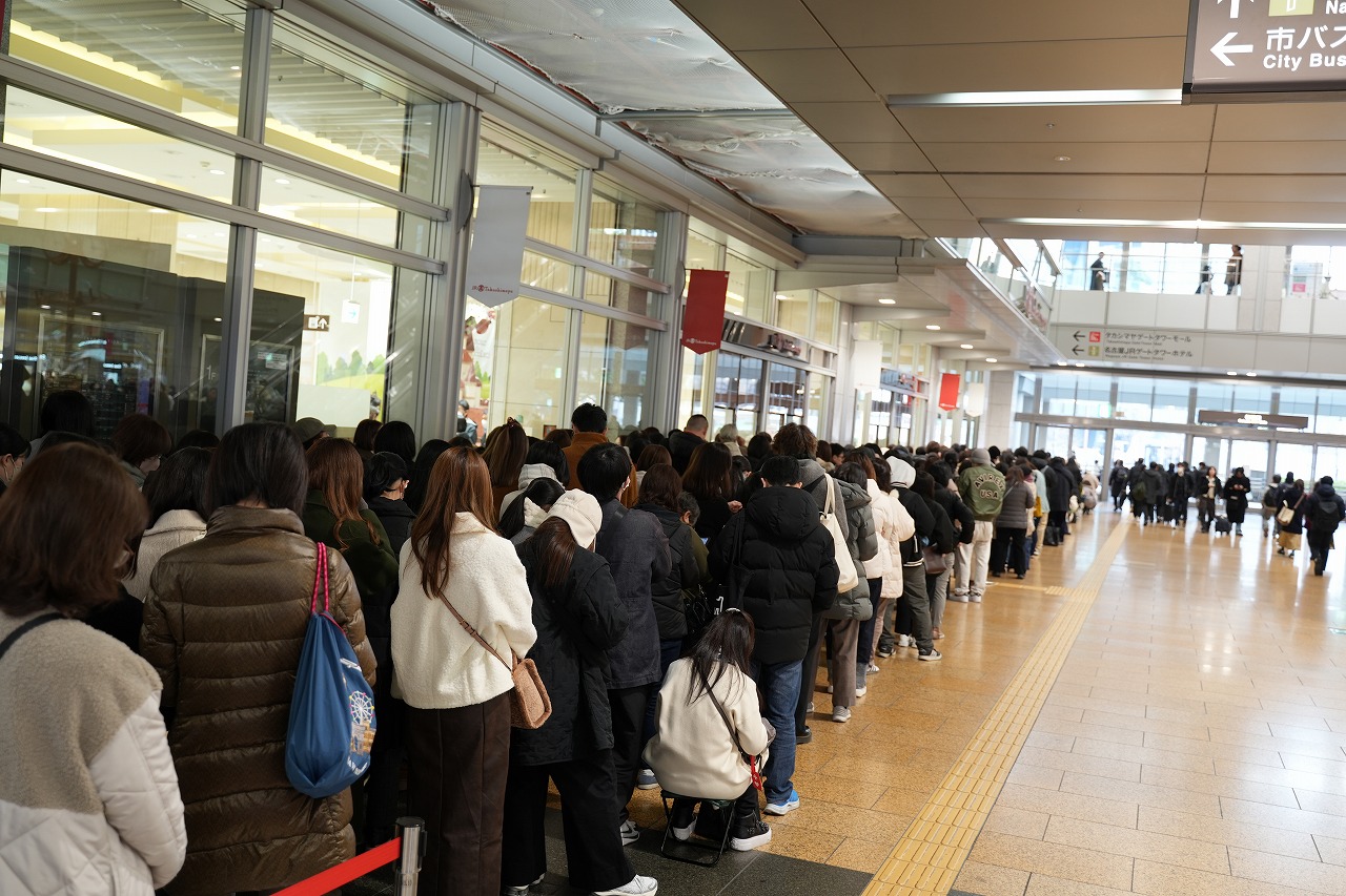 きのこの山×山本隆夫シェフ たけのこの里×柴田武シェフ新商品2月10日より発売!イヤホンキャンペーンも2