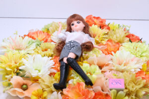 「リカちゃんのON/OFF展」開催!「現実を生きるリカちゃん」コラボで細部作り込みジオラマ30セットも22