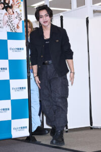 リアルピース2nd写真集『Piece by Piece』会見で5人でわちゃわちゃ！出来に150点台な理由2