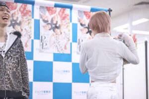 リアルピース2nd写真集『Piece by Piece』会見で5人でわちゃわちゃ！出来に150点台な理由18