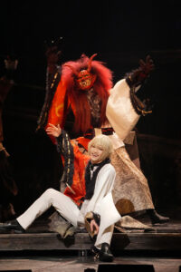 「ミュージカル『刀剣乱舞』 髭切 単騎出陣 ～夢幻泡影～」ゲネプロ！髭切役三浦宏規生演奏のなか変幻自在4