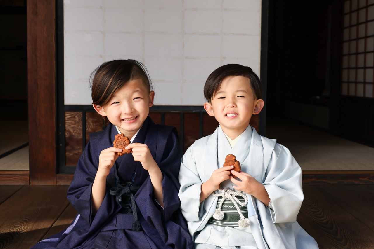 中村陽喜&中村夏幹兄弟ショウエイ『江戸祭人形焼』CM第2弾は着物姿で1