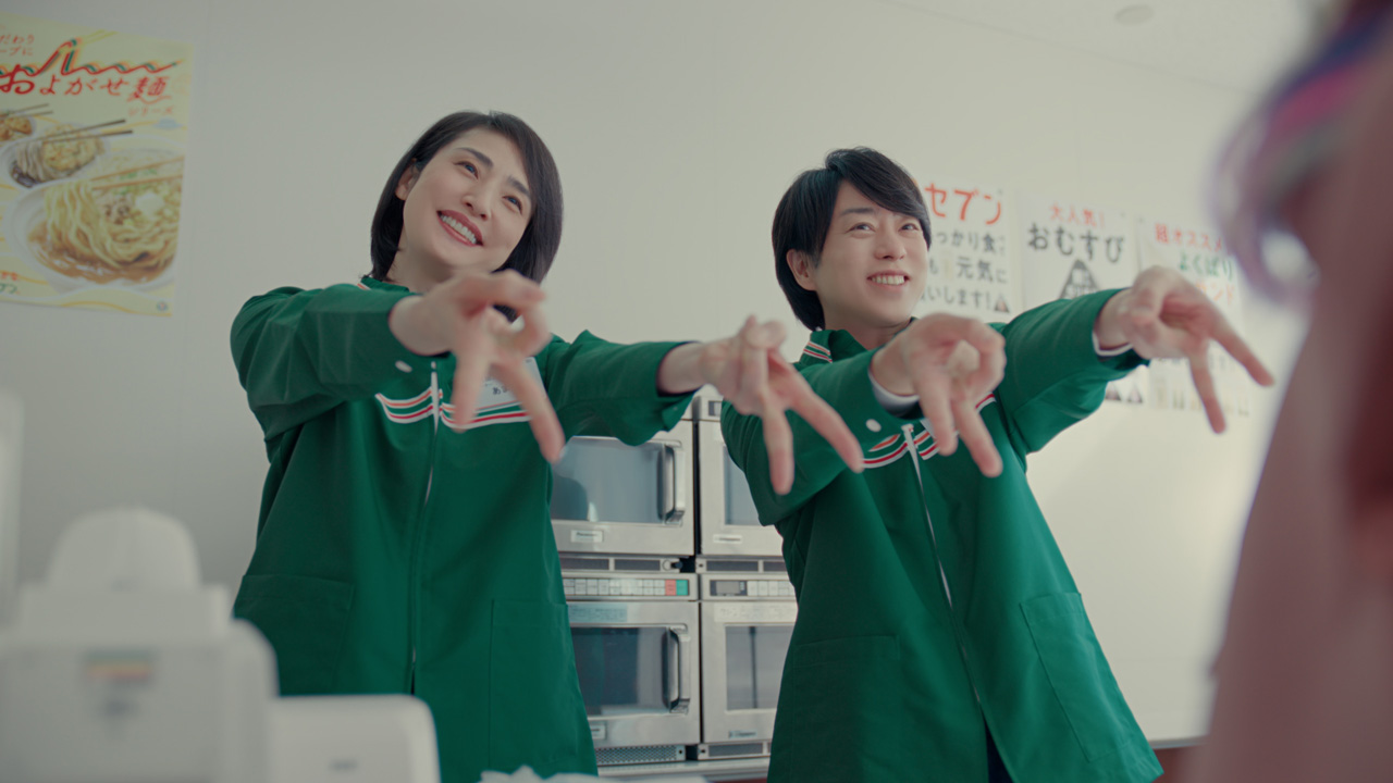 エルフ・荒川 天海祐希に率直「怖いです(笑)」!櫻井翔とギャルピース4