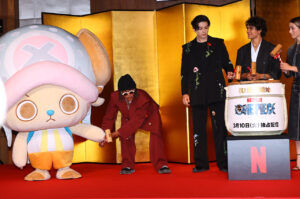 「ONE PIECE」“麦わらの一味”5人お茶目さ爆発会見！ルフィ役イニャキ・ゴドイ「ワタシノトモダチハミナスゴイ！」10