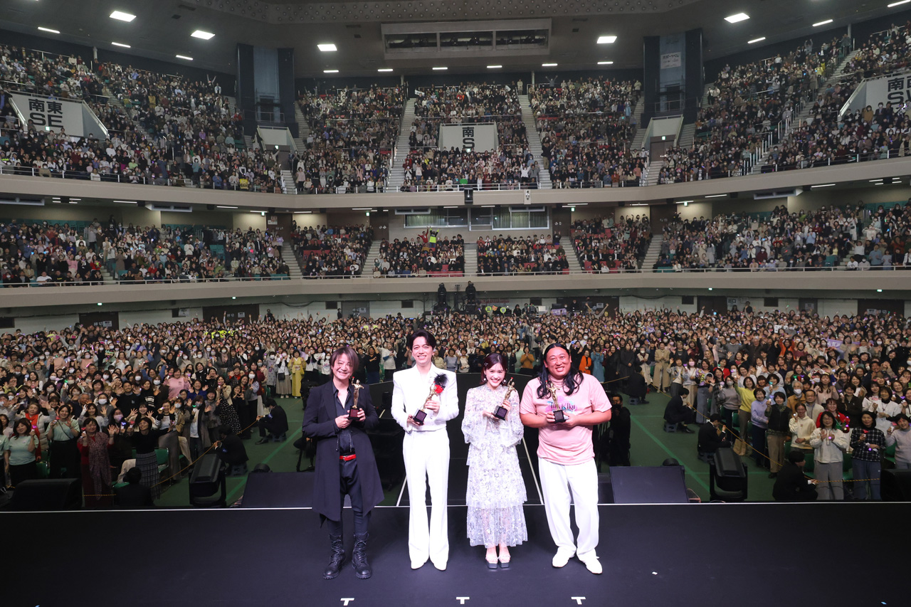 「THIS IS IKU 2026 日本武道館」山崎育三郎、ロバート秋山、昆夏美、GLAY・TERUコラボ1