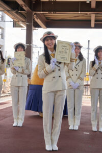22/7 山形・JR天童駅で『一日駅長就任式』に！メンバー7人でファンお出迎えや特別放送も3