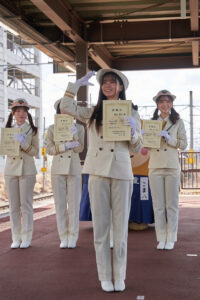 22/7 山形・JR天童駅で『一日駅長就任式』に！メンバー7人でファンお出迎えや特別放送も4