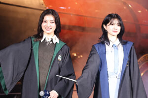 桜田ひより、吉川愛ハリー・ポッター9と3/4番線にスタイリッシュ登場！『ホグワーツからの招待状』OP11