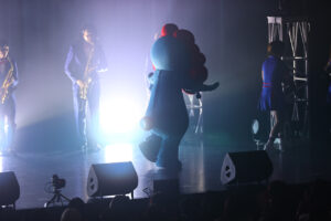 『ミャクミャク感謝祭 2026 in TOKYO』アバンギャルディや黒ミャクミャクキレッキレダンスに600人熱狂12