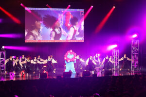 『ミャクミャク感謝祭 2026 in TOKYO』アバンギャルディや黒ミャクミャクキレッキレダンスに600人熱狂43