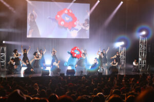 『ミャクミャク感謝祭 2026 in TOKYO』アバンギャルディや黒ミャクミャクキレッキレダンスに600人熱狂46