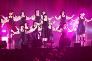 『ミャクミャク感謝祭 2026 in TOKYO』アバンギャルディや黒ミャクミャクキレッキレダンスに600人熱狂48