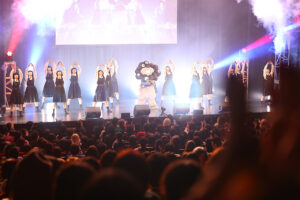 『ミャクミャク感謝祭 2026 in TOKYO』アバンギャルディや黒ミャクミャクキレッキレダンスに600人熱狂55