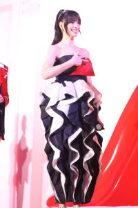 &TEAM・K『プラダを着た悪魔２』メリル・ストリープとアン・ハサウェイ来日お祝い7