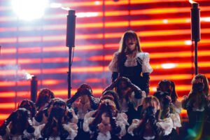 櫻坂46国立競技場での『5th YEAR ANNIVERSARY LIVE』DAY2 公式レポート公開！7万人による“光”33