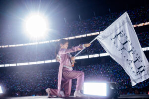 櫻坂46国立競技場での『5th YEAR ANNIVERSARY LIVE』DAY2 公式レポート公開！7万人による“光”42