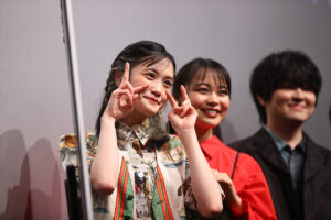 望月歩、林芽亜里、高尾颯斗、小泉萌香『Erica -エリカ-』完成披露試写！並びが意味深？3