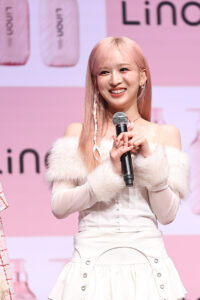 ME:I・RINON『Linon』起用に「運命」!メイクに2時間かけているメンバーの苦労話も34