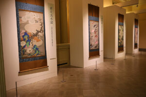 伊藤若冲『動植綵絵』高精細複製を近距離撮影＆息がかかりそうな距離で観賞可能！表慶館で4月17日から1