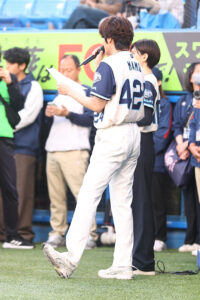 宮野真守 神宮球場の応援団に感動！ノーバン成功したからマリオジャンプだった？【囲み会見ほぼ全文】16