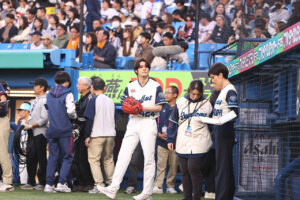 宮野真守 神宮球場の応援団に感動！ノーバン成功したからマリオジャンプだった？【囲み会見ほぼ全文】11