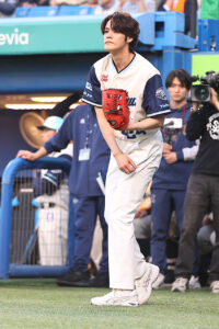 宮野真守 神宮球場の応援団に感動！ノーバン成功したからマリオジャンプだった？【囲み会見ほぼ全文】15