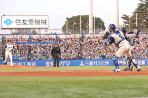 宮野真守 神宮球場の応援団に感動！ノーバン成功したからマリオジャンプだった？【囲み会見ほぼ全文】25