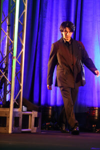 中村倫也クイズ番組に必要なのは「賞金！」とシリアス表情で神木隆之介説得！『君のクイズ』イベ1