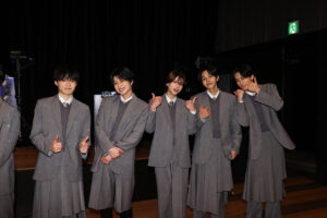 秋元康総合P 30人の男性アイドルグループ「Cloud ten」お披露目！3曲披露5