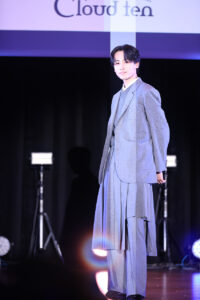 秋元康総合P 30人の男性アイドルグループ「Cloud ten」お披露目！3曲披露8