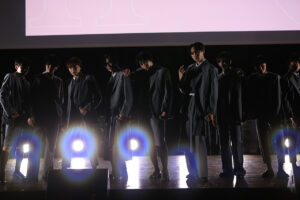 秋元康総合P 30人の男性アイドルグループ「Cloud ten」お披露目！3曲披露12