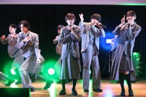 秋元康総合P 30人の男性アイドルグループ「Cloud ten」お披露目！3曲披露18