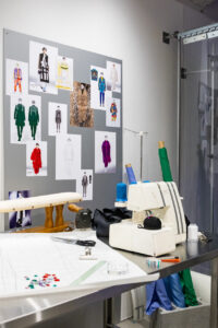 Kis-My-Ft2池袋PARCO衣装展『The Couture』内覧写真14枚公開！メンバーら衣装匂いクンクン！？8