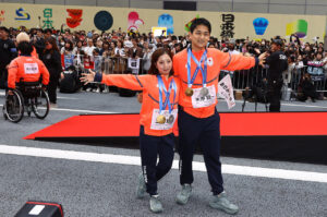 “りくりゅう”三浦璃来選手「私にとっては木原龍一くんが……」に大沸き！ミラノ・コルティナ五輪パレード9