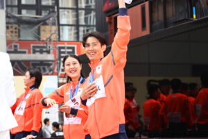 ミラノ五輪感謝パレード 髙梨沙羅選手「直接感謝を伝えることができました」や堀島行真選手ら9