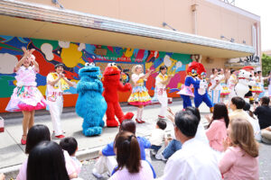 USJ『THANKS LOVE MONTH 2026』開幕!大阪・関西万博披露の『ギフト・オブ・サンクス』パワーアップした部分は?27