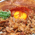 はなまるうどん 赤坂 肉店（赤坂一ツ木通り店）オープン！『爆担々』はじめ1Kgメニュー続々