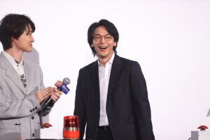 中村倫也“ムロツヨシ”出題前に正解で場内騒然！「No more 映画泥棒」ポーズから真摯さまで変幻自在17