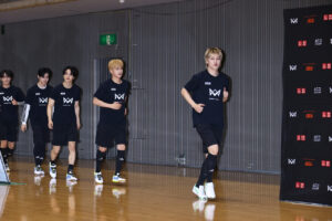 JI BLUE 子どもらから「本気でやってるのか分からない」に火がつく！『4v4』サプライズ登場で本田圭佑とサッカー教室2