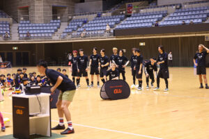 JI BLUE 子どもらから「本気でやってるのか分からない」に火がつく！『4v4』サプライズ登場で本田圭佑とサッカー教室12