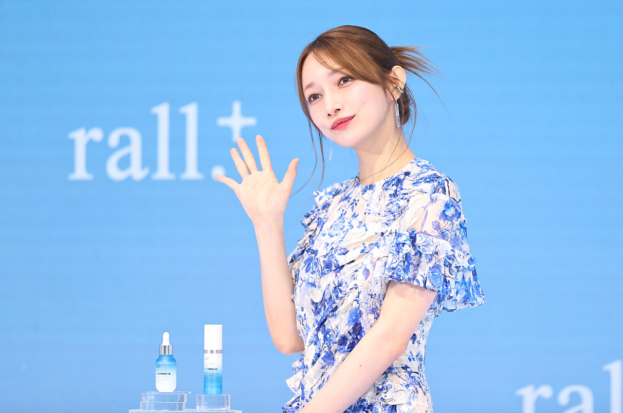 後藤真希13歳、23歳、35歳の肌披露!スキンケアブランド立ち上げで「すっぴん偏差値を上げていく」10
