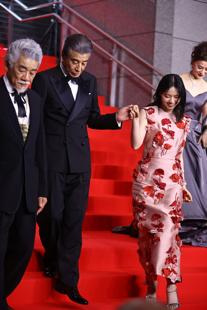 舘ひろし主演『免許返納!?』大階段レッドカーペット!西野七瀬、大地真央、真矢ミキら豪華勢揃い3