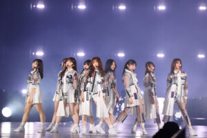 『乃木坂46 14th YEAR BIRTHDAY LIVE』DAY2公式レポート!梅澤美波と菅原咲月熱い抱擁2
